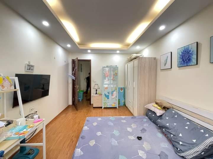 Bán nhà rất đẹp đường Kim Giang, 30m2 5T, MT 4m, 3.6 tỷ, ngõ ô tô tránh, thông ra Nguyễn Xiển