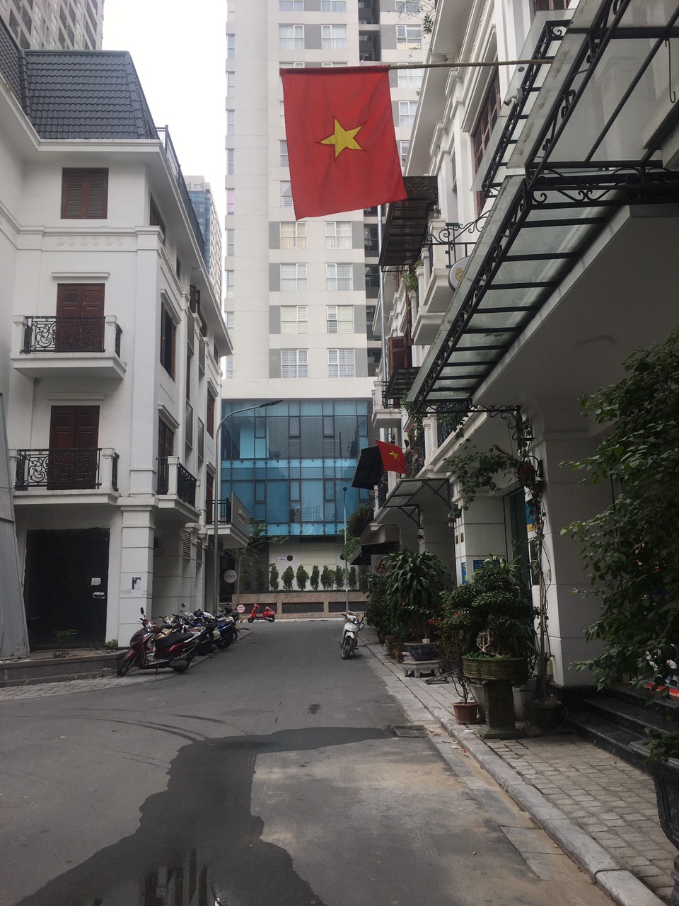 Bán gấp lô đất liền kề 90 Nguyễn Tuân, sổ đỏ chính chủ, Kinh doanh cực đỉnh