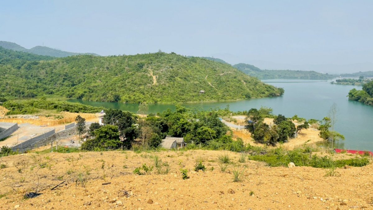 Bán gấp lô đất có view nhìn ra hồ Đồng Bãi với DT 7073,9m2