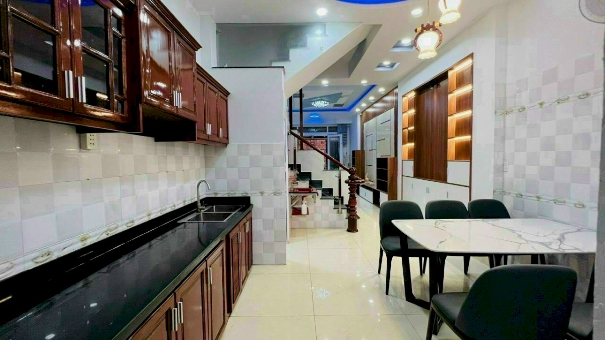 Nhà đẹp, hẻm 4m, Nguyễn Bá Tòng, 4 x 13m, 6.9 Tỷ, Tân Bình