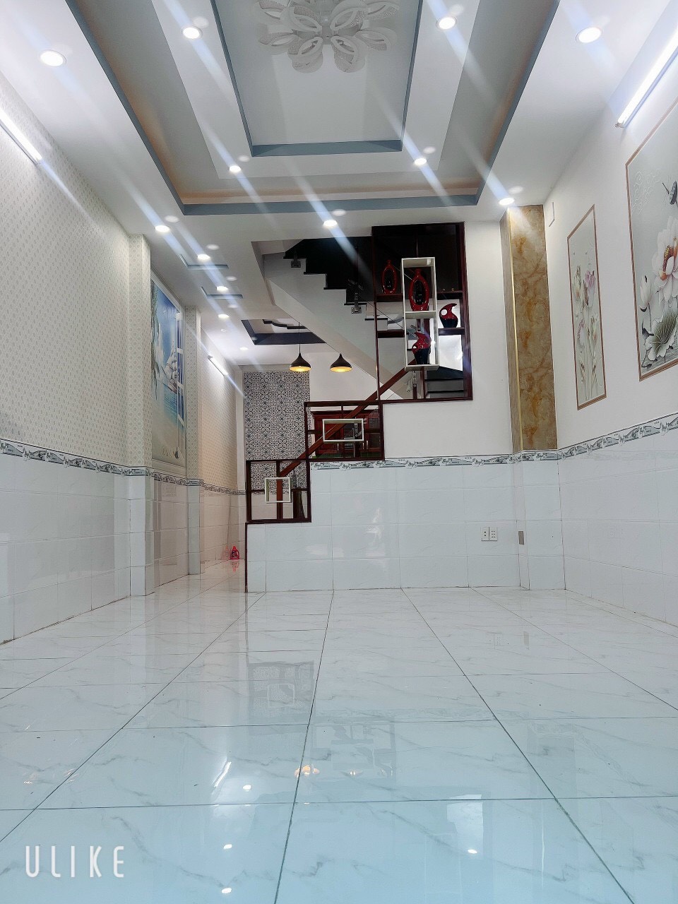 Bán nhà Tân Phú, 4 x 12m, 2 lầu, 6.1 Tỷ, Lê Thúc Hoạch, 3PN