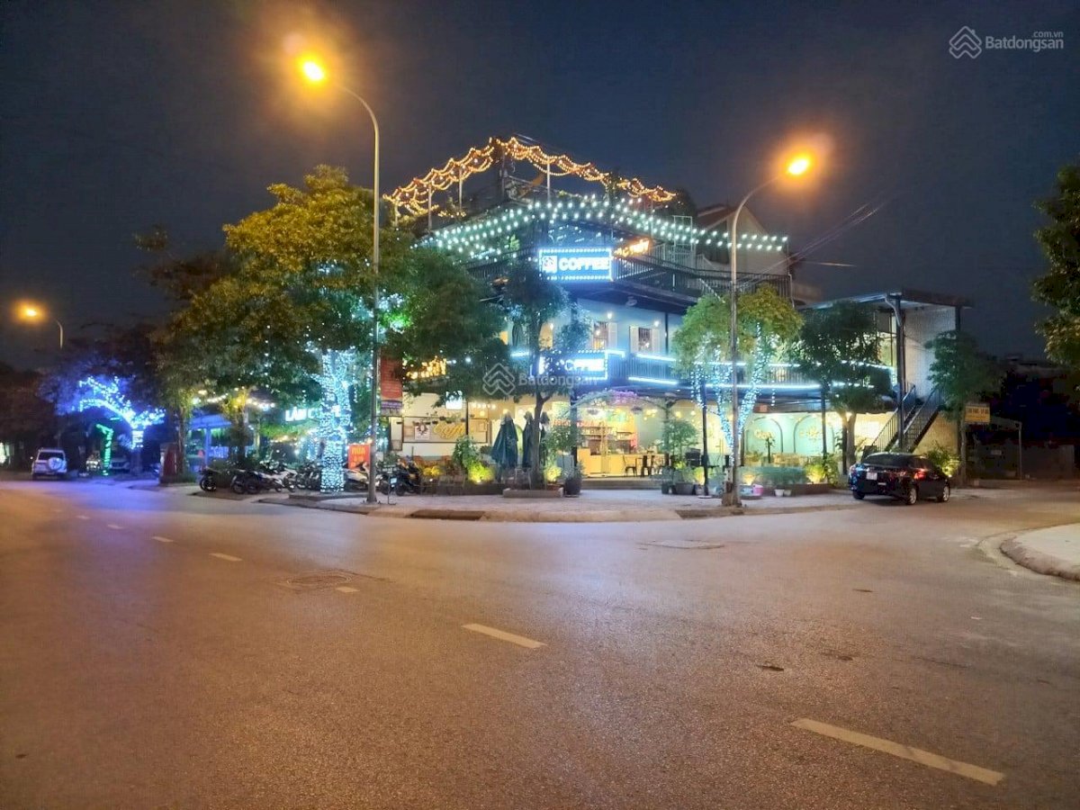Cho thuê MBKD mặt phố Cửu Việt- Trâu Quỳ 247m2 Mt12m có nhà.0982852808