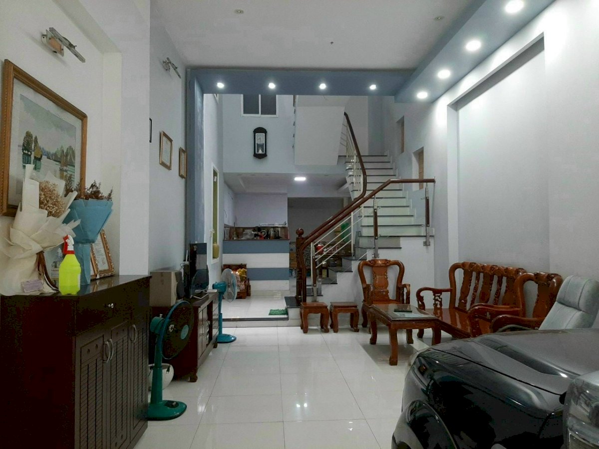 Hẻm đẹp 4m, Lưu Nhân Chú, 4 x 13m, 2 lâu, chỉ 7.4 tỷ, Tân Bình