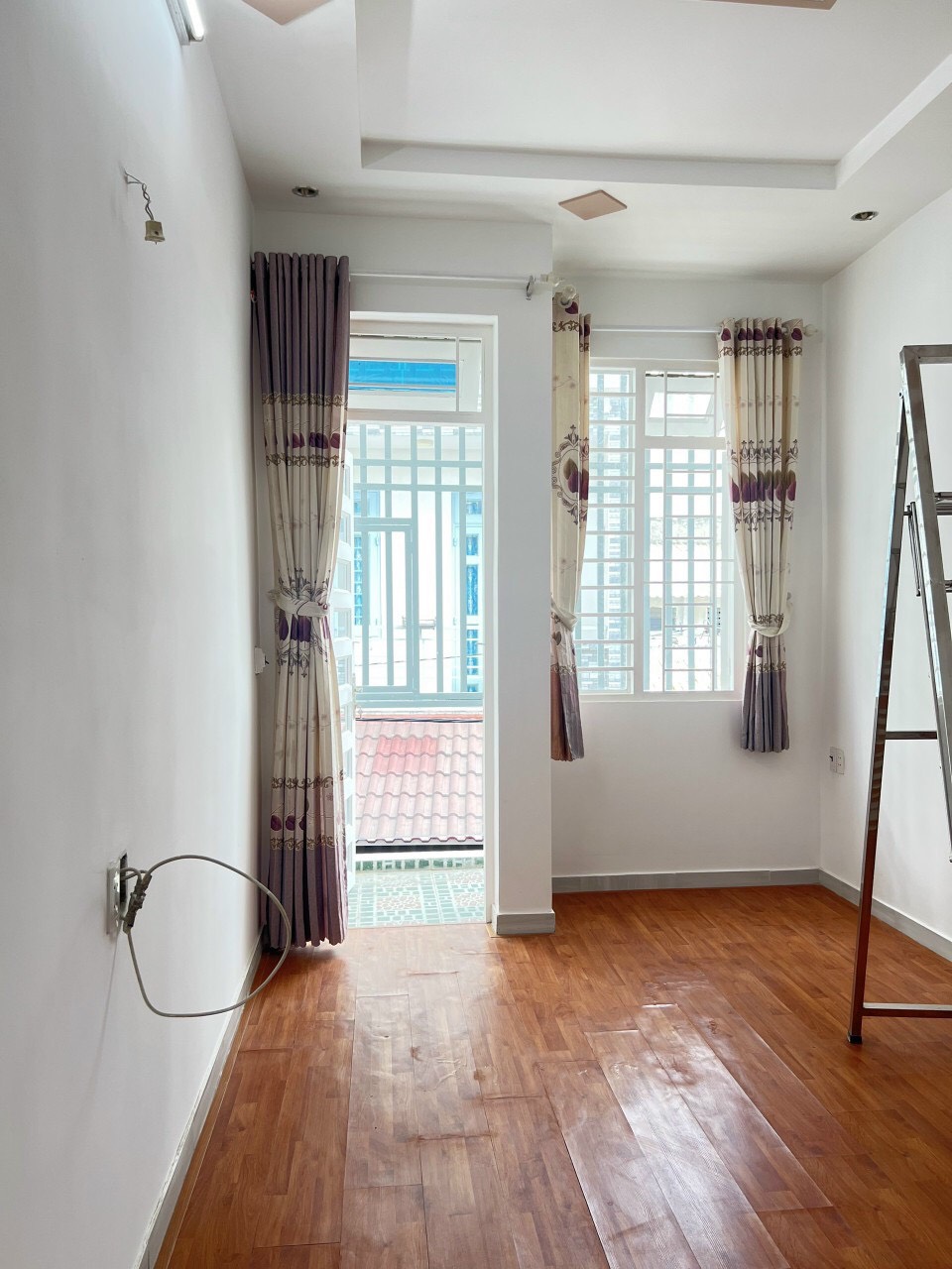 Hẻm 1 sẹc 3m, 3.2 x 14m, 6.4 tỷ, Nguyễn Phúc Nguyên, Quận 3