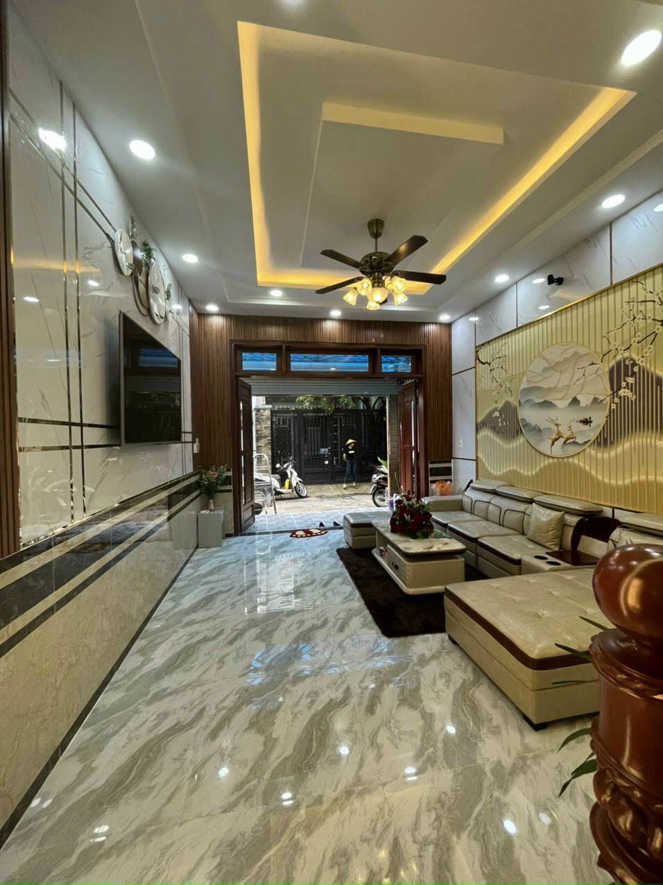 Nhà đẹp, 4 lầu, Nguyễn Đình Chiểu, 4.2 x 15.5m, 8.5 tỷ, Phú Nhuận