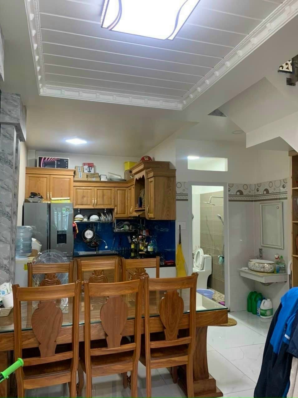 Nhà đẹp, hẻm 3.5m, Cách Mạng Tháng Tám, 4 x 12m, 5.3 tỷ, Tân Bình