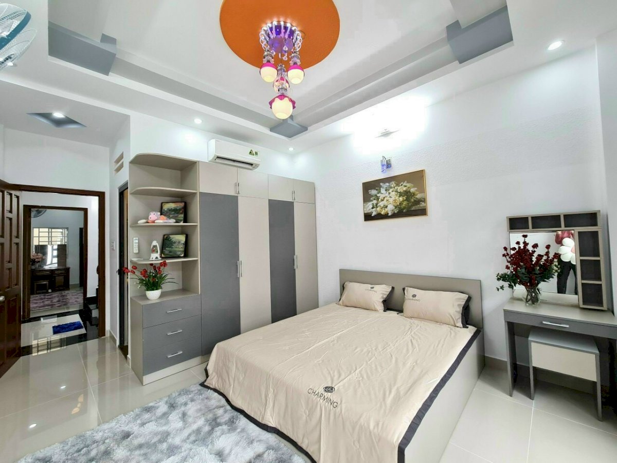 Nhà Vip, Nguyễn Đình Khơi, 3 lầu, 4 x 15m, chỉ 7.3 tỷ, Tân Bình