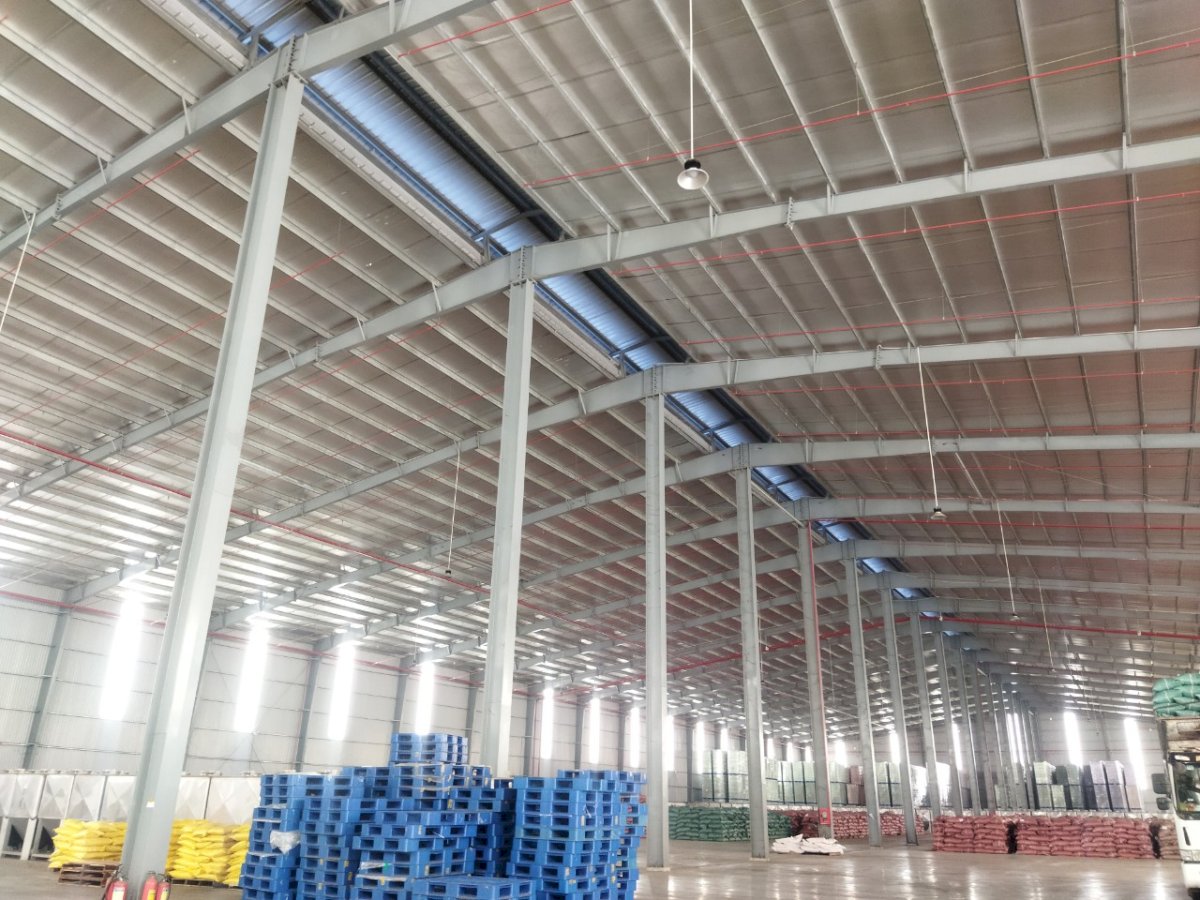 Cho thuê kho xưởng 10.000m2 trong KCN VSip II, Tân Uyên, tỉnh Bình Dương