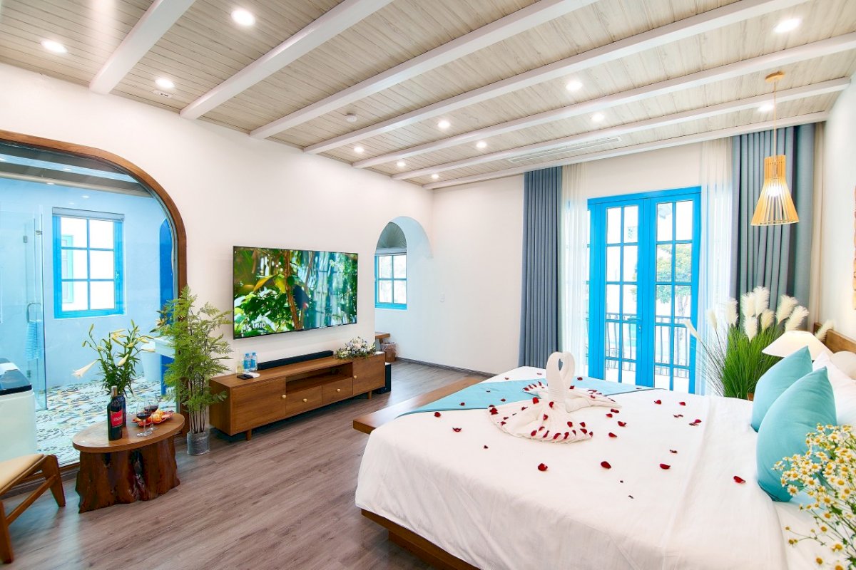 Villa được thiết kế theo phong cách Indochine hướng đến vẻ đẹp hoài cổ Đông Dương