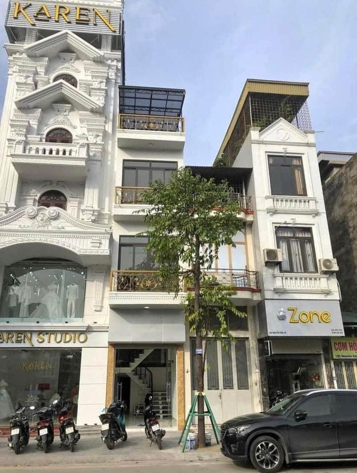 Chính chủ Bán nhà 3.5 tầng mặt đường chính Nguyễn Văn Cừ, Hồng Hải cột 2, Hạ Long kinh doanh sầm uất.