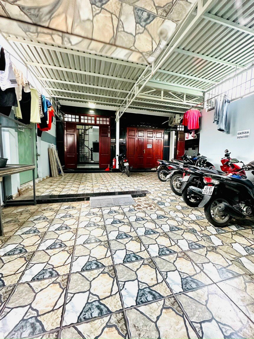 Nhà 1trệt 2lầu ( 15 phòng ) thu nhập 35triệu/tháng, Linh Xuân, dt 180 m² giá 9,8 Tỷ