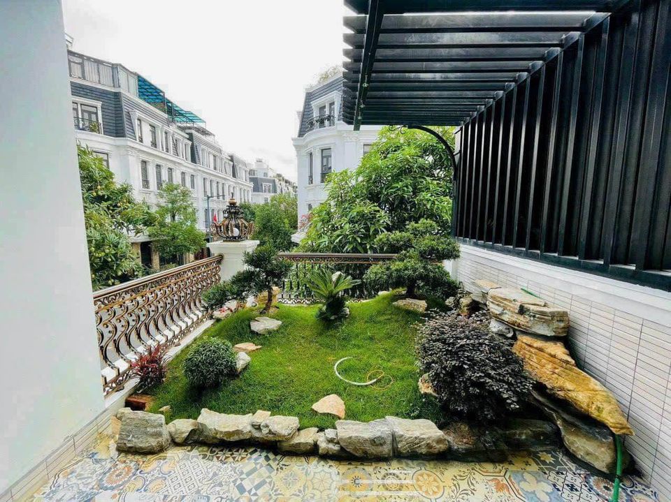 Chính chủ gửi bán siêu biệt thự sân vườn 220m2 tại Thượng Lý, Hồng Bàng, Hải Phòng