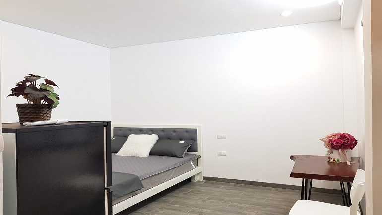 Cho thuê căn hộ mini giá rẻ tại Đội Cấn, Ba Đình, 25m2, 1PN, đầy đủ nội thất mới đẹp, thoáng