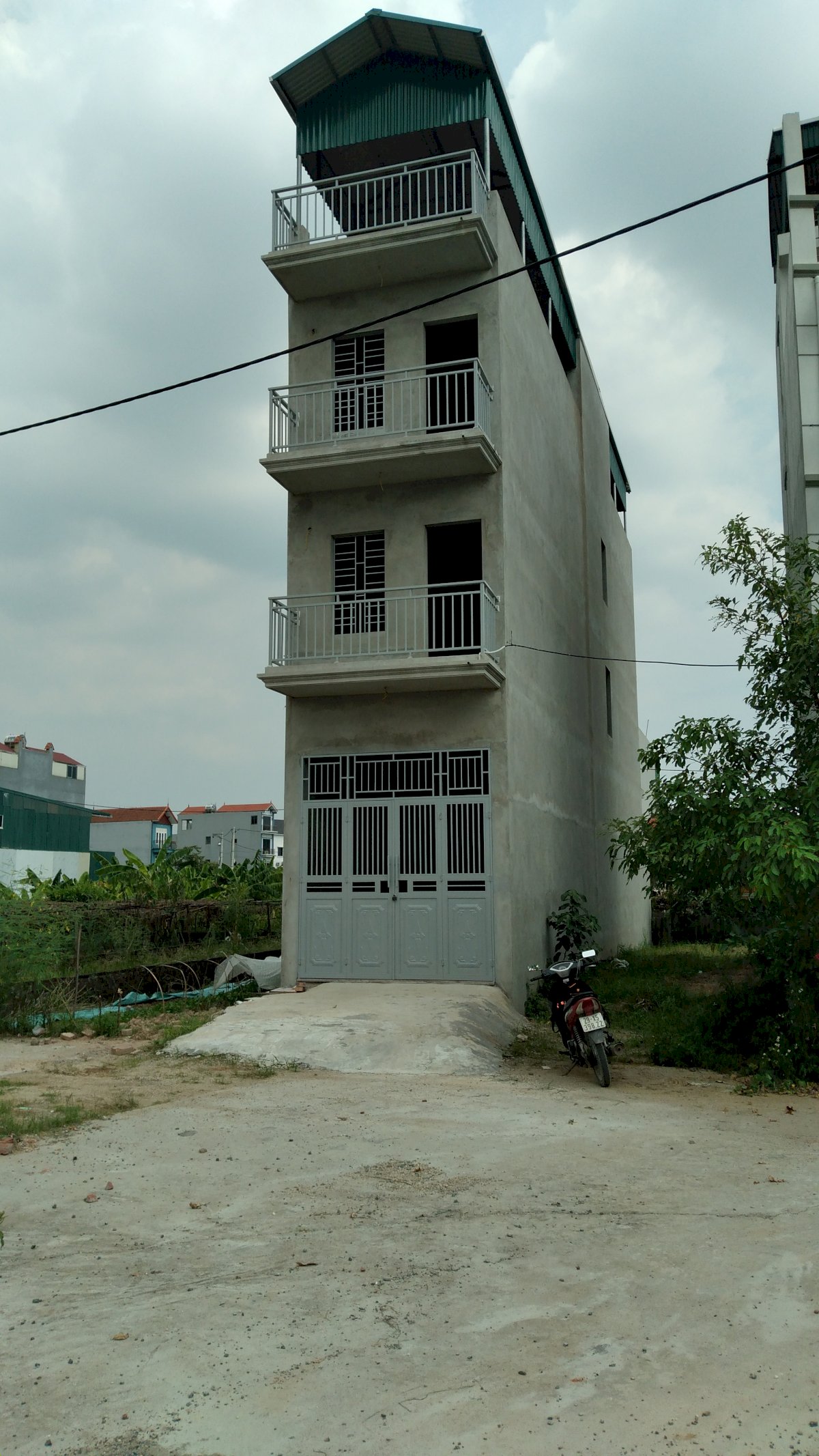 Nhà 4 tầng khu DV Lại Yên - Hoài Đức - Hà Nội. DT 61m2. MT 3,2m. Giá 4.6 tỷ