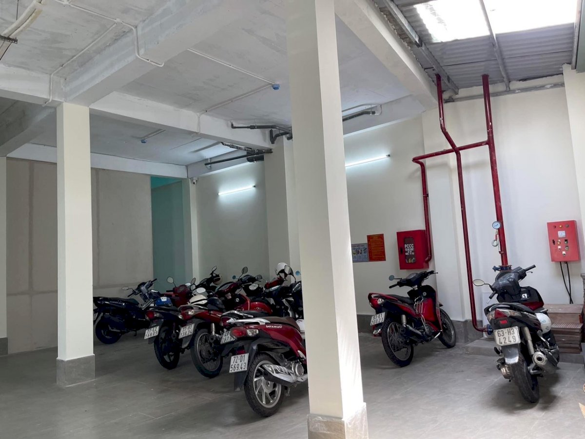 Bán Căn Hộ Dịch Vụ 4 lầu 210 m² , Ngay các trường ĐH, P. Tăng Nhơn Phú A
