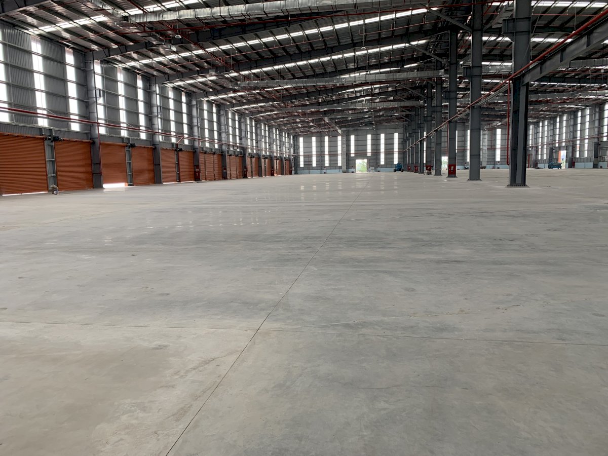 Cho thuê nhà xưởng kcn Nam Sơn Hạp Lĩnh dt từ 4000m2,16000m2.LH 0988457392