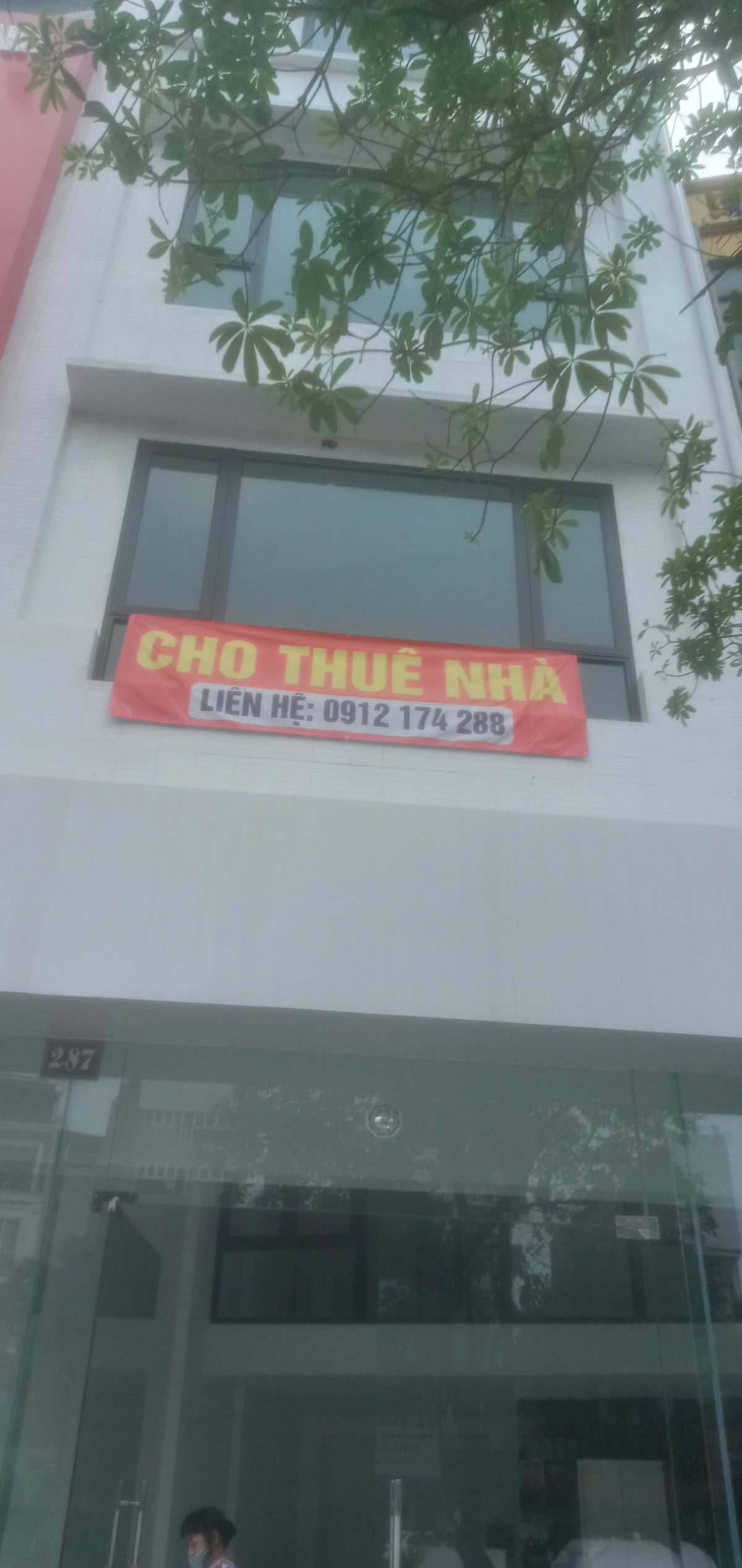 Cho thuê nhà mặt phố số 287 phố Trần Khát Chân, phường Thanh Nhàn, quận Hai Bà Trưng.