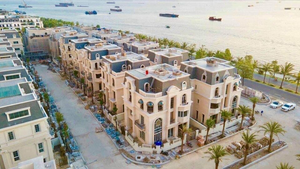 Biệt thự view Biển dự án The Sapphire Mansions tại đường bao biển Bến Đoan, Tp. Hạ Long.