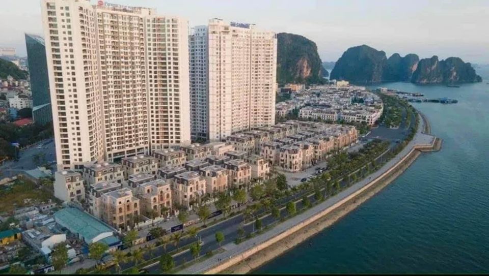 Biệt thự view Biển dự án The Sapphire Mansions tại đường bao biển Bến Đoan, Tp. Hạ Long.