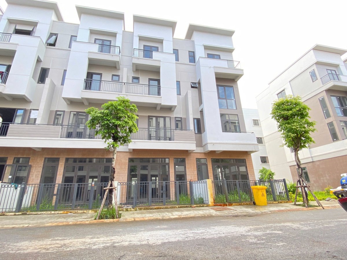 Chính chủ bán căn shophouse 4 tầng, full công năng sử dụng, sát chung cư