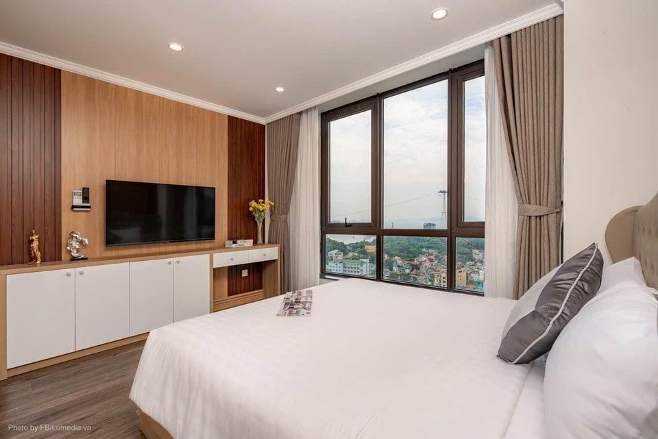 Chính chủ bán căn Penthouse 3PN 127m2 view Sunworld Biển tại Beverly Hill Resort Bãi Cháy, Hạ Long.