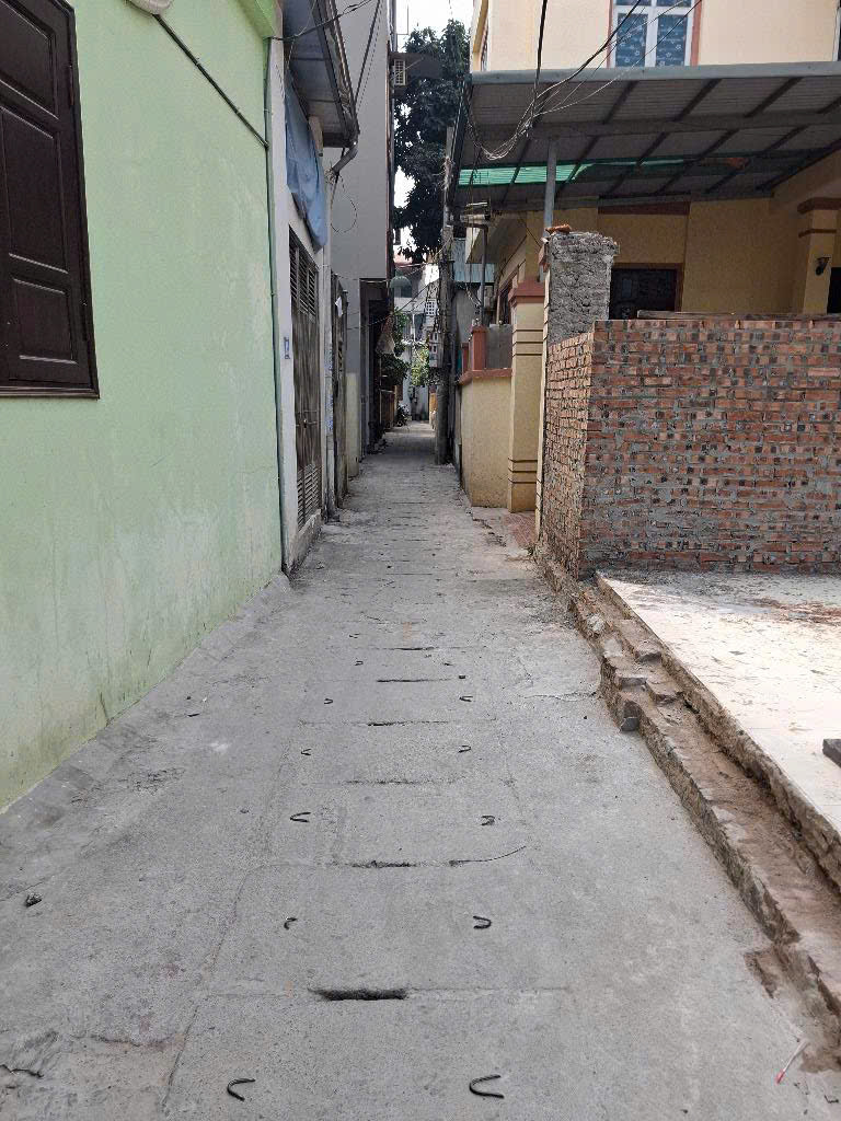 LÔ GÓC - ĐẤT Ỷ LA DƯƠNG NỘI -DT 50M - NGÕ NÔNG Ô TÔ CỰC GẦN XÂY 5 TẦNG QUÁ ĐẸP