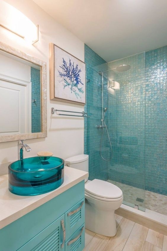 phòng tắm màu xanh ngọc