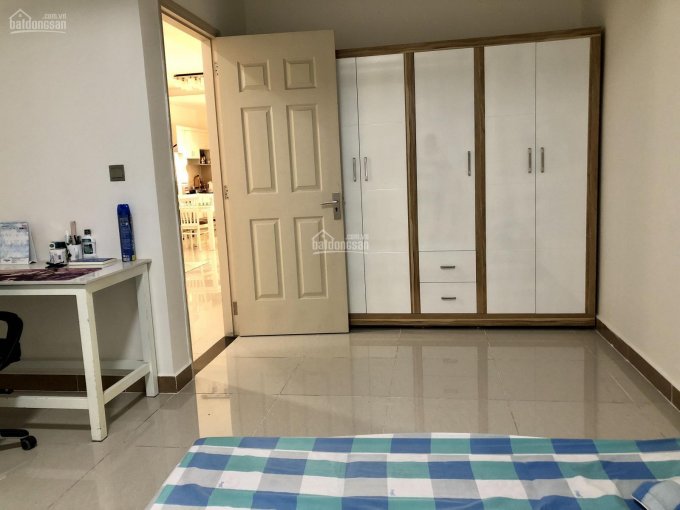Chuyển nhà cần bán căn hộ 90.2 m2 (A2 - Mặt sông, 2 phòng ngủ + 2 toilet)
