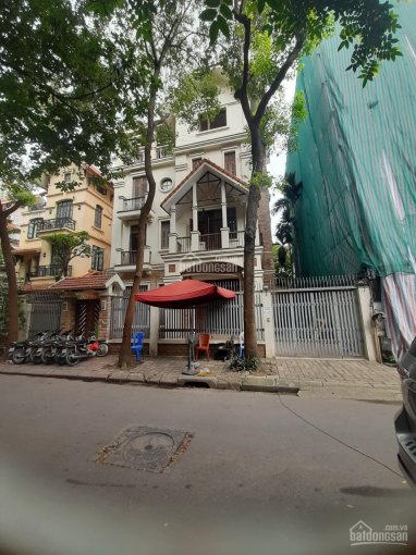 Nhà Nguyễn Thị Định, DT đất 225m2, xây dựng 120m2 x 4 tầng + tum, MT 12m