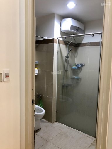 Chuyển nhà cần bán căn hộ 90.2 m2 (A2 - Mặt sông, 2 phòng ngủ + 2 toilet)