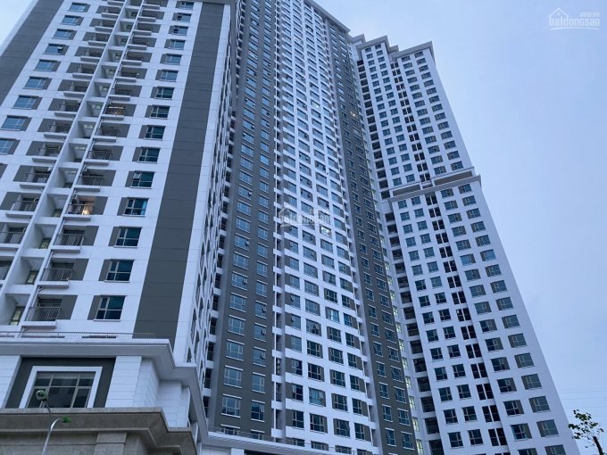Chính chủ cần bán gấp 2 căn góc tòa B (căn 20, 01) tầng 18 giá rẻ view đẹp thoáng mát LH 0975322959