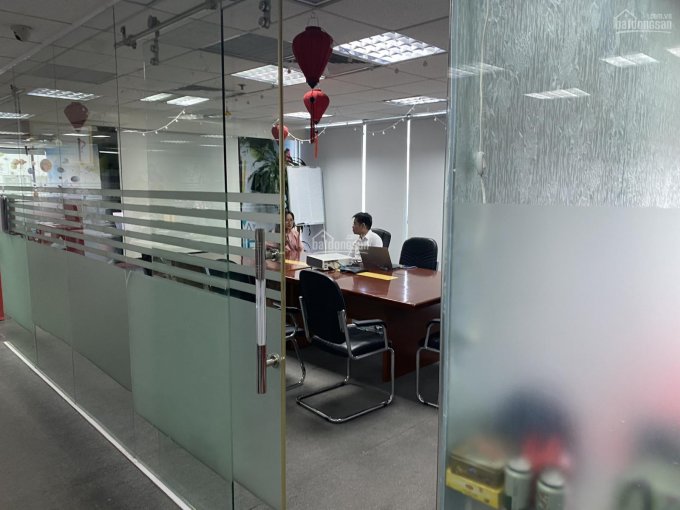Cho thuê văn phòng cực đẹp tại tòa Việt Á - Duy Tân. Liên hệ 0333963528