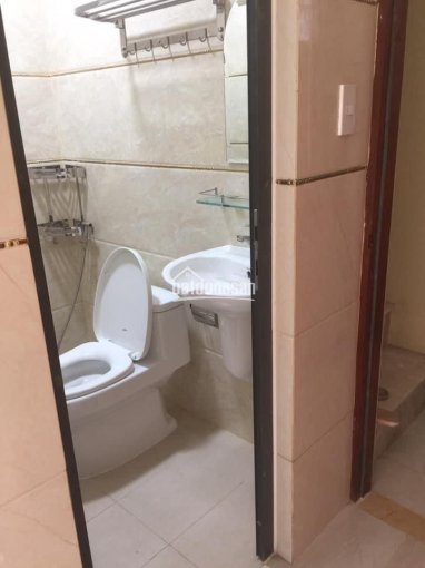 Cho thuê phòng ban công toilet riêng 438/42 Lê Hồng Phong, P.1, Quận 10