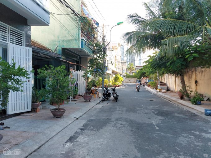 Cho thuê nhà 3tr5/tháng mặt tiền đường Ba Tơ, gần chợ Dã Tượng, Nha Trang