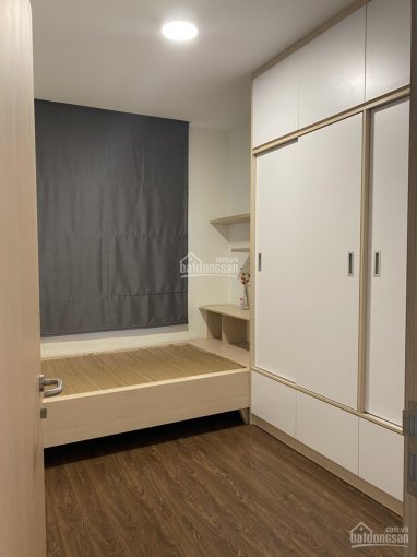 Chính chủ bán căn 2PN 70m2, block D, full nội thất, hướng mát, 2.8 tỷ bao thuế phí