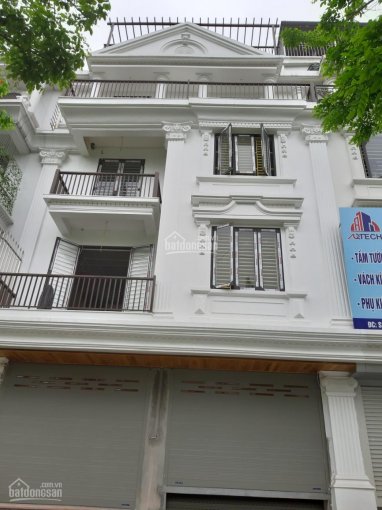 Cần cho thuê căn BT khu TP Giao Lưu, 5 tầng nổi có thang máy đồ cơ bản. Giá 50tr/th, 0979062668