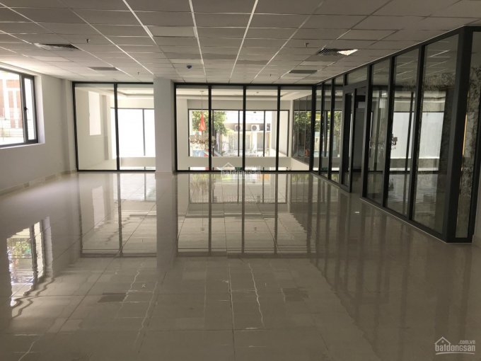Cho thuê văn phòng 150m2 - 35tr/th sàn văn phòng hoàn thiện 100% Nguyễn Xí Bình Thạnh