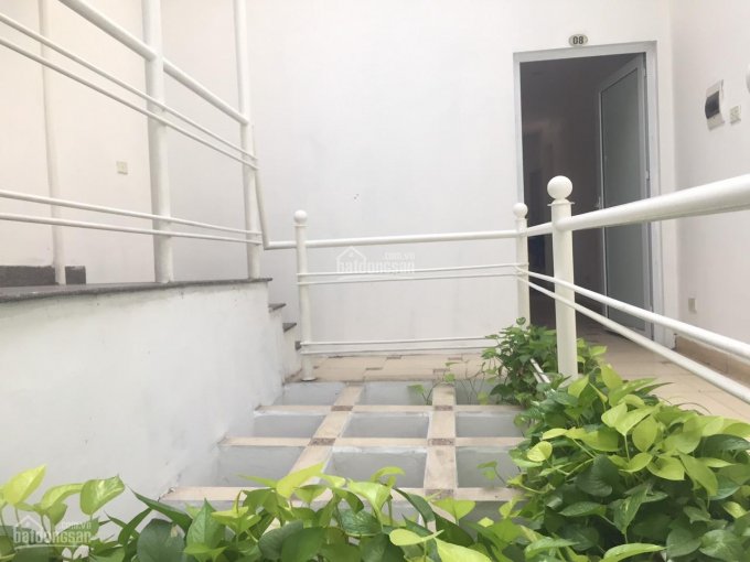 Cho thuê nhà mặt phố Gia Ngư, Hoàn Kiếm diện tích 80m2 x 4 tầng, mặt tiền 4m, KD tốt, giá 28tr/th