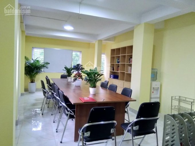 Miễn phí cho thuê văn phòng 35m2, 55m2 KV Duy Tân, Trần Thái Tông, tòa mới xây, chính chủ, giá tốt