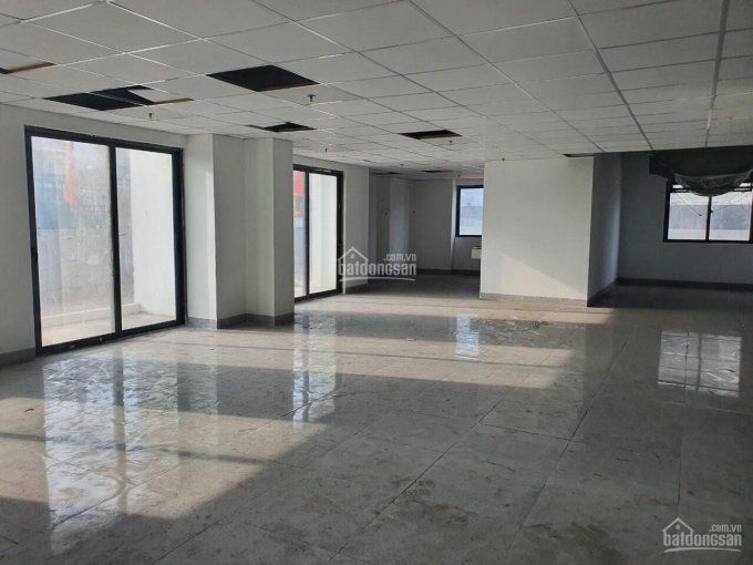 Cho thuê 500m2 sàn tầng 3 tòa nhà 30 tầng đường Trần Hưng Đạo, Hạ Long