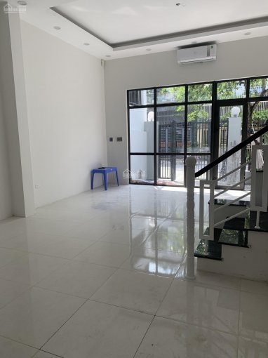 Cho thuê nhà nguyên căn tại KĐT Xuân Phương, Foresa 5A, DT 71m2, 3T, MT 5m, giá 14tr/th. 0987657500