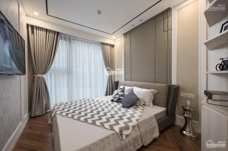 Bán căn hộ 4 phòng ngủ vip nhất tại Vinhomes Metropolis, view hồ Tây, giá cắt lỗ 0945.468.222