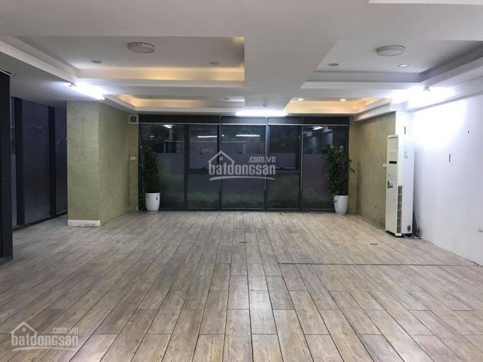 Cho thuê văn phòng tại tòa nhà Platinum Residence, Ba Đình 380m2 có cắt nhỏ giá 210.000đ/m2/th