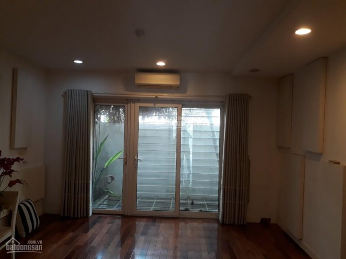Cho thuê nhà ngõ 168 Hào Nam, giá rẻ, nhà đẹp, 60m2 * 5 tầng chia phòng, giá 15 tr/th, LH 036331265