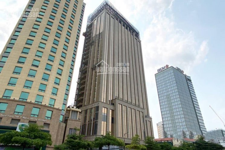 BQL tòa nhà cho thuê văn phòng BRG Tower - 198 Trần Quang Khải, DT 100m - 724m2 giá 860 nghìn/m2/th