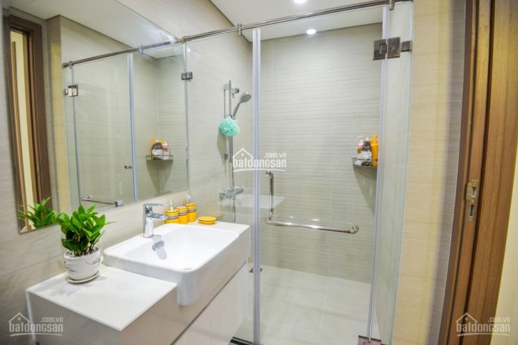 Chính chủ bán 2 căn hộ DT 105m2 toà A và căn 128m2 tòa B giá 26 tr/m2 CC Golden Palace Mễ Trì
