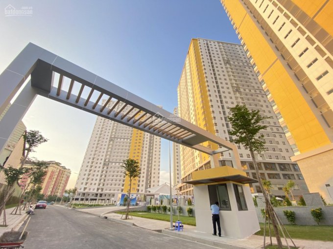 Cần bán căn lầu 10 view công viên giá cực tốt - LH 091.8585.887