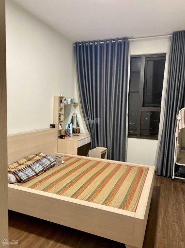 Chính chủ bán căn 2PN 70m2, block D, full nội thất, hướng mát, 2.8 tỷ bao thuế phí