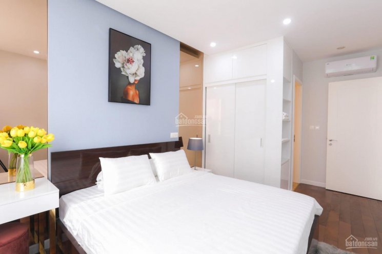 Bán chung cư cao cấp Vinhomes D'Capitale, tòa C7, 2 ngủ, 82m2, sổ đỏ chính chủ. LH: 0967.069.366
