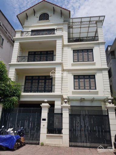 Cho thuê biệt thự ngõ 214 Nguyễn Xiển, Thanh Xuân DT sử dụng 100m2, 4 tầng, căn góc. Lh 0358189260